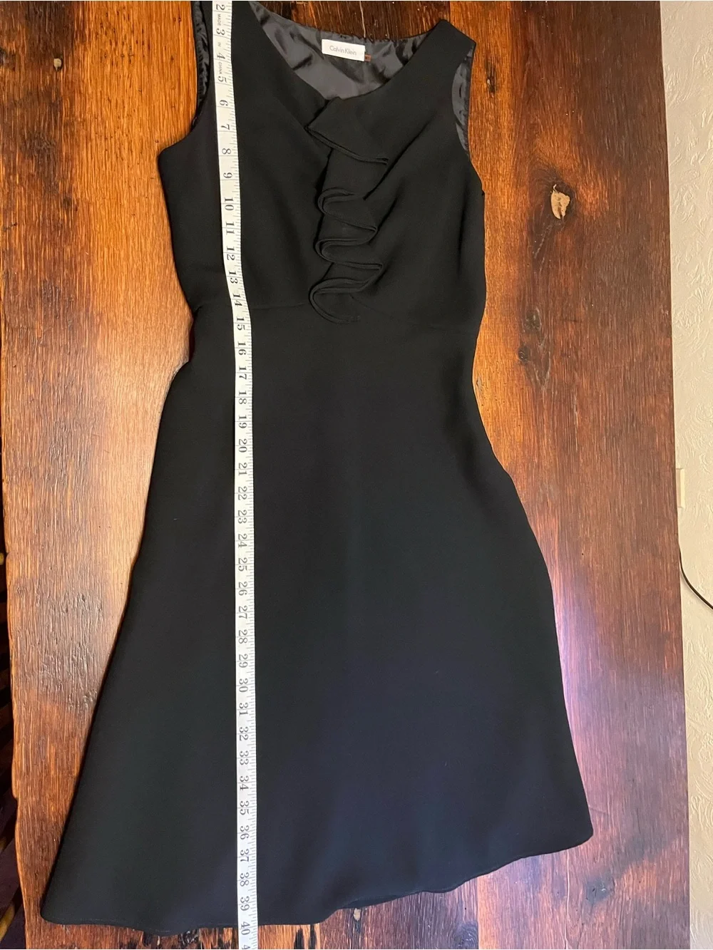 Size 4 Calvin Klein Black Knee Length Sleeveless Party Dress with Front Ruffle